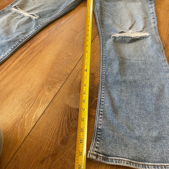 Hudson Barbara Bootcut Jeans Light Blue Distressed - Picture 5 of 7
